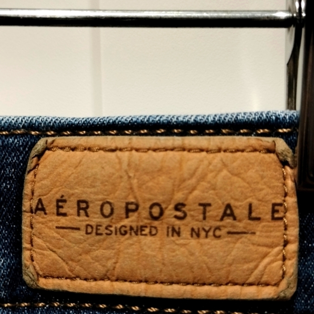 Aeropostale Distressed Denim Skinny Jeans 4/Short - Picture 2 of 5